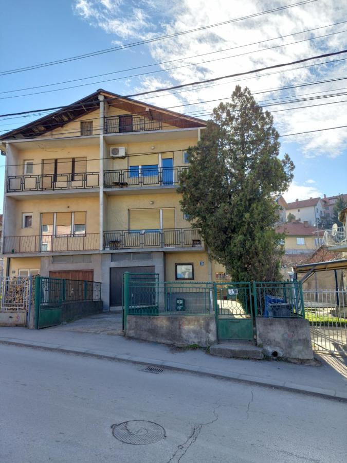 Hills Apartment Ni Exteriér fotografie