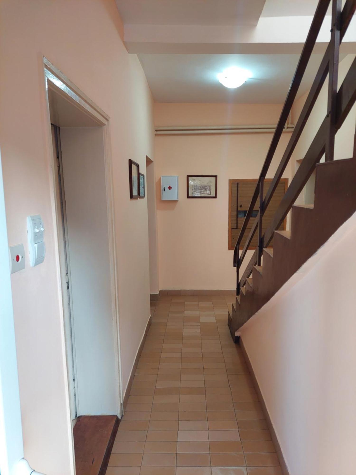 Hills Apartment Ni Pokoj fotografie